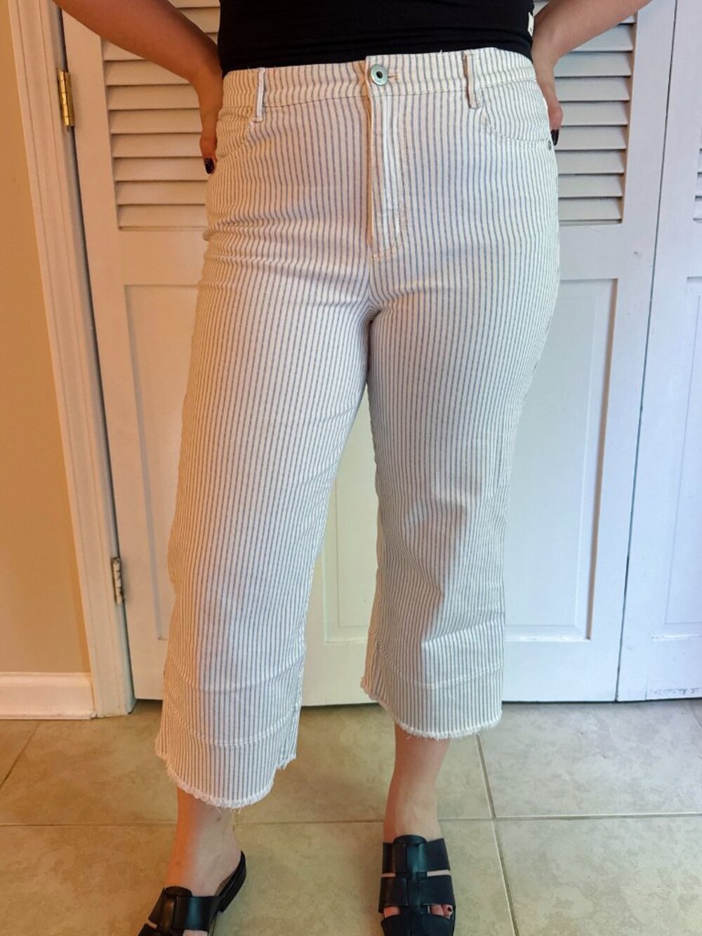J Jill Full Leg Cropped Jeans Striped Seer Sucker High Rise Raw Hem Womens 10
